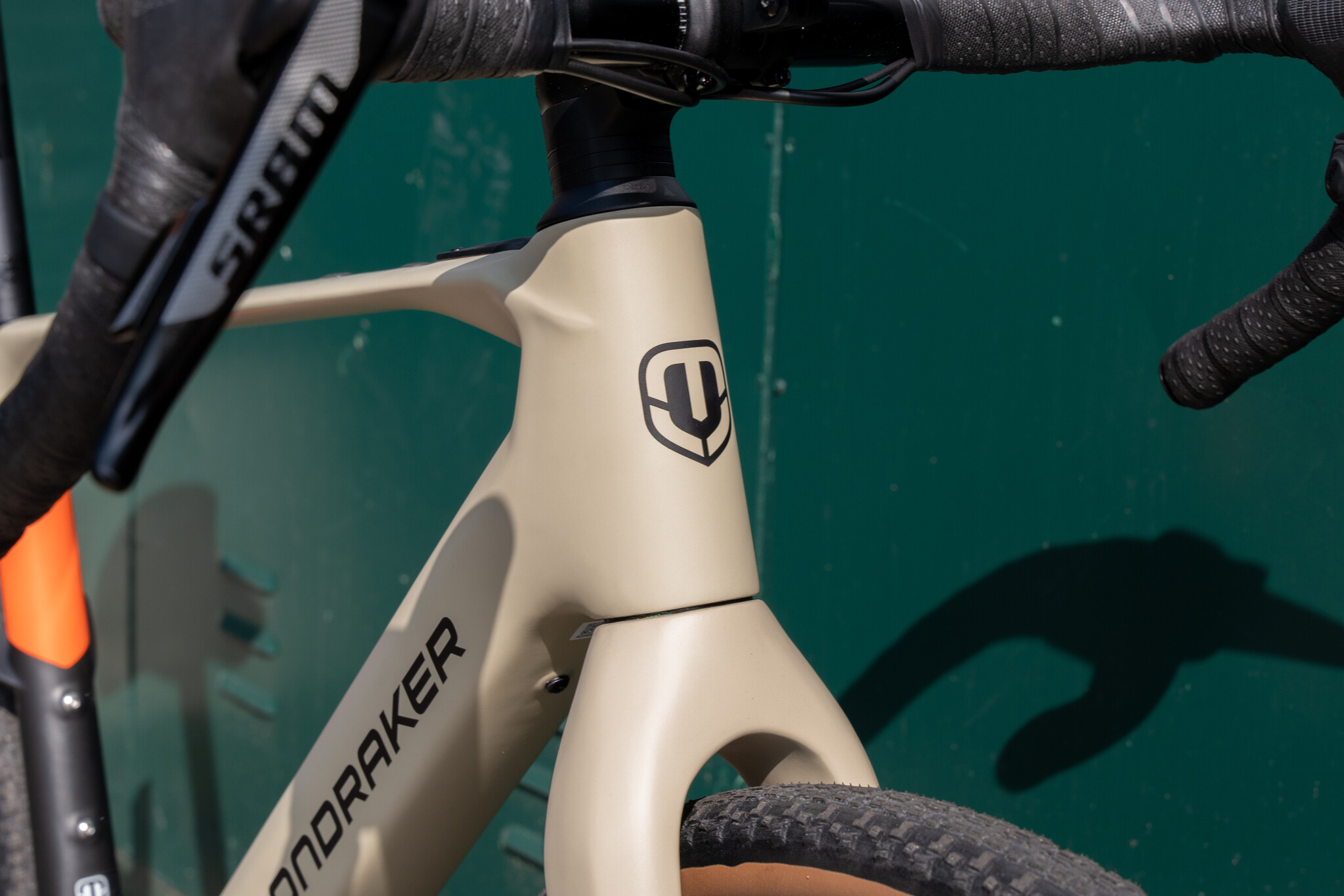 Mondraker Dusty R Gravelbike E-Bike | BikeSuperior