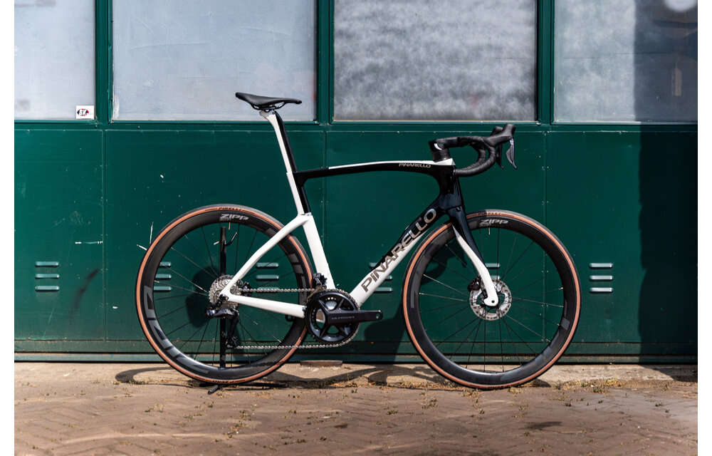 Pinarello F9 Razor White Shimano Ultegra Di2 12s