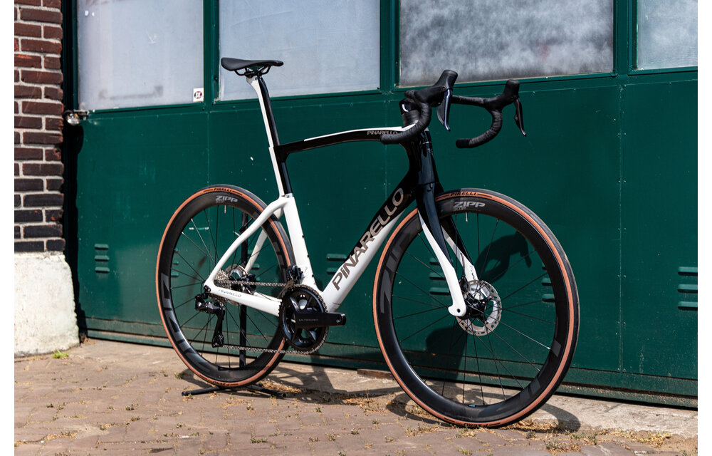 Pinarello F9 Razor White Shimano Ultegra Di2 12s