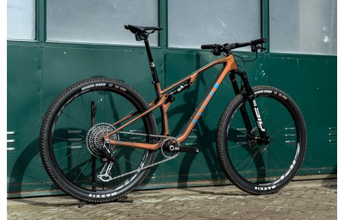 Allied BC40 Sram XX SL Eagle Transmission Full Suspension Mountainbike