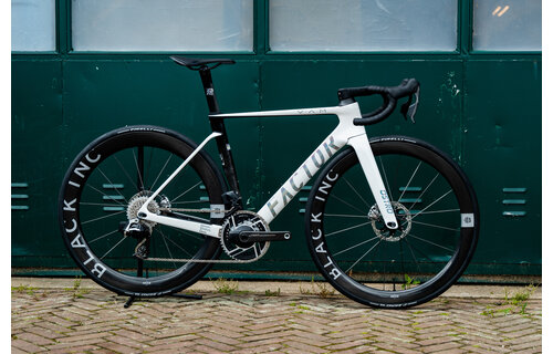 Factor OSTRO VAM SRAM RED E1 AXS