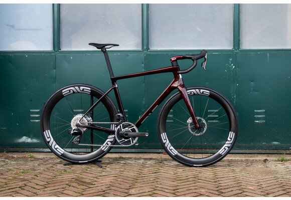 ENVE Melee Red LTD - Sram Red E1 AXS 2x12