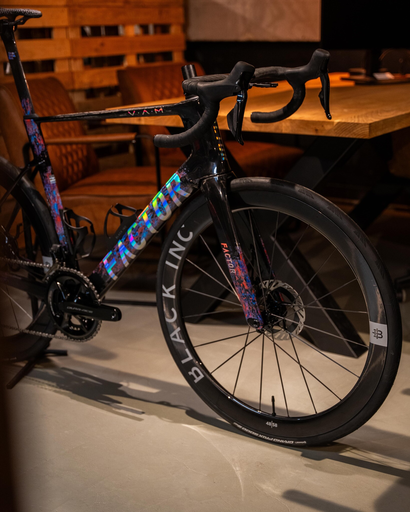 Factor OSTRO VAM 2024 TDF Edition | BikeSuperior