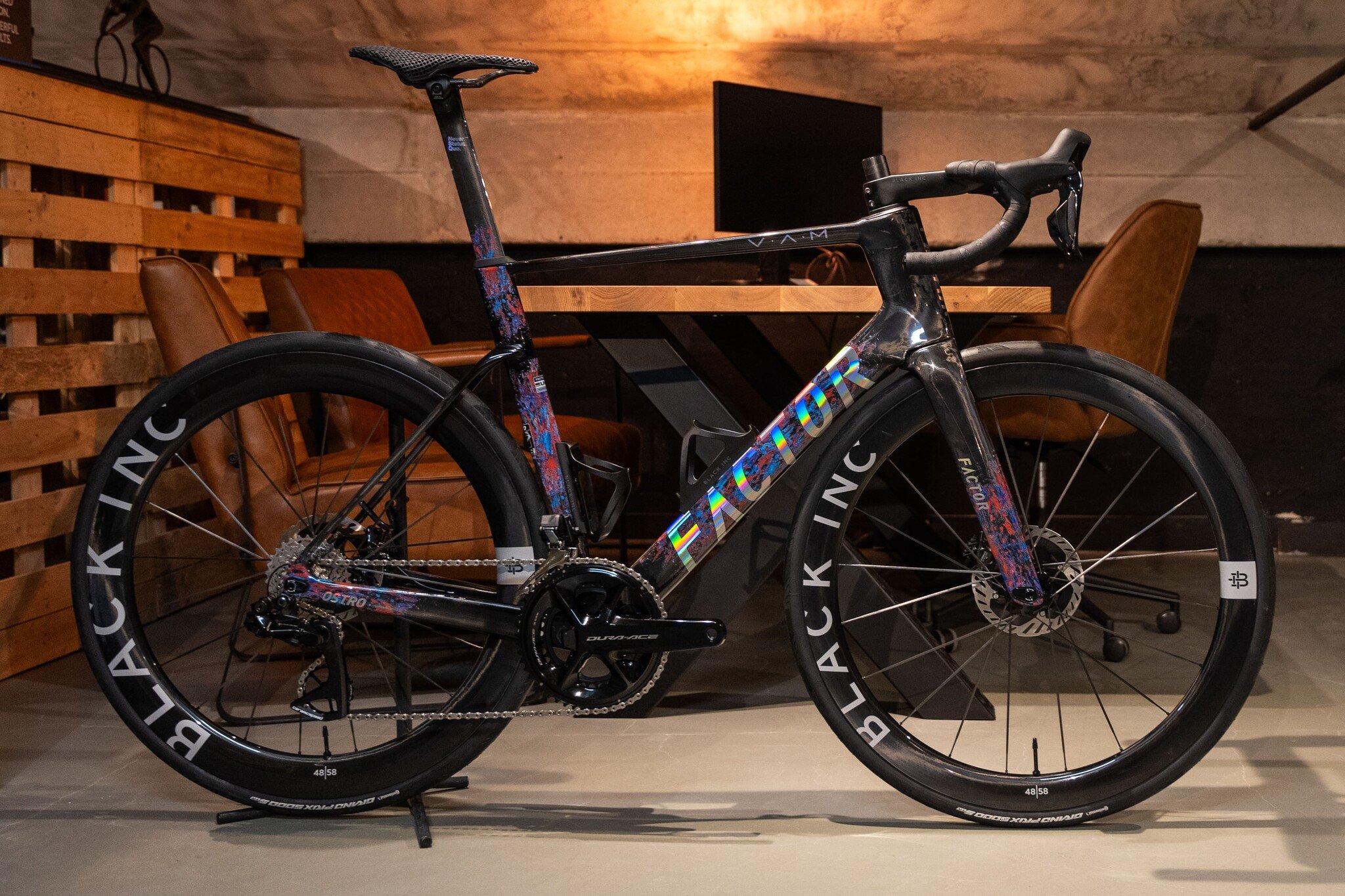 Di2 FACTOR OSTRO VAM TdF EDITION 風 Factor OSTRO VAM Shimano Dura-Ace Di2 R9270 12s | BikeSuperior