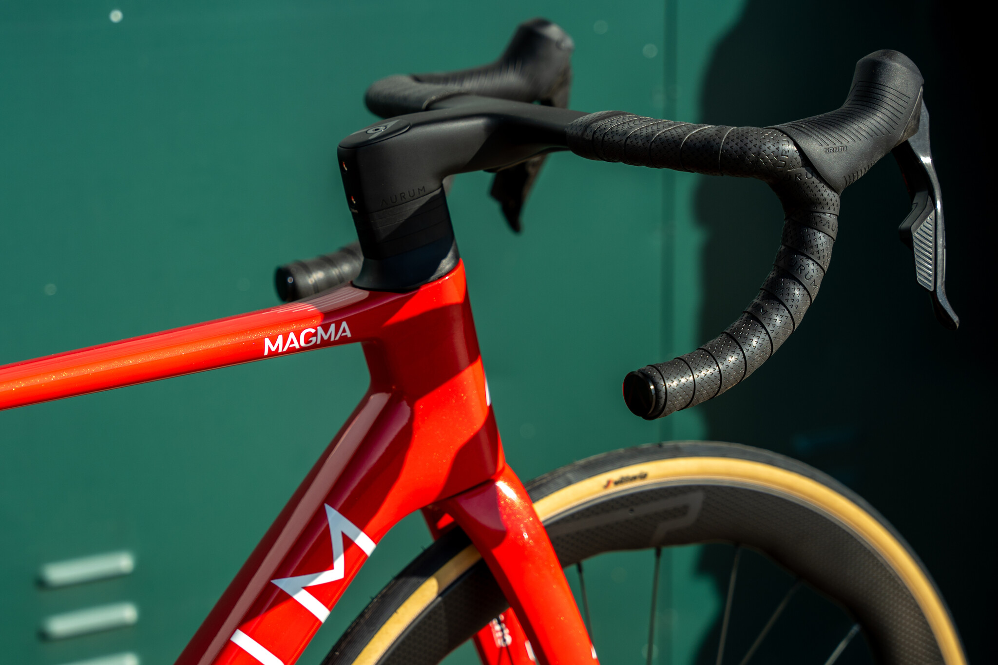 Aurum Magma Complete Bike