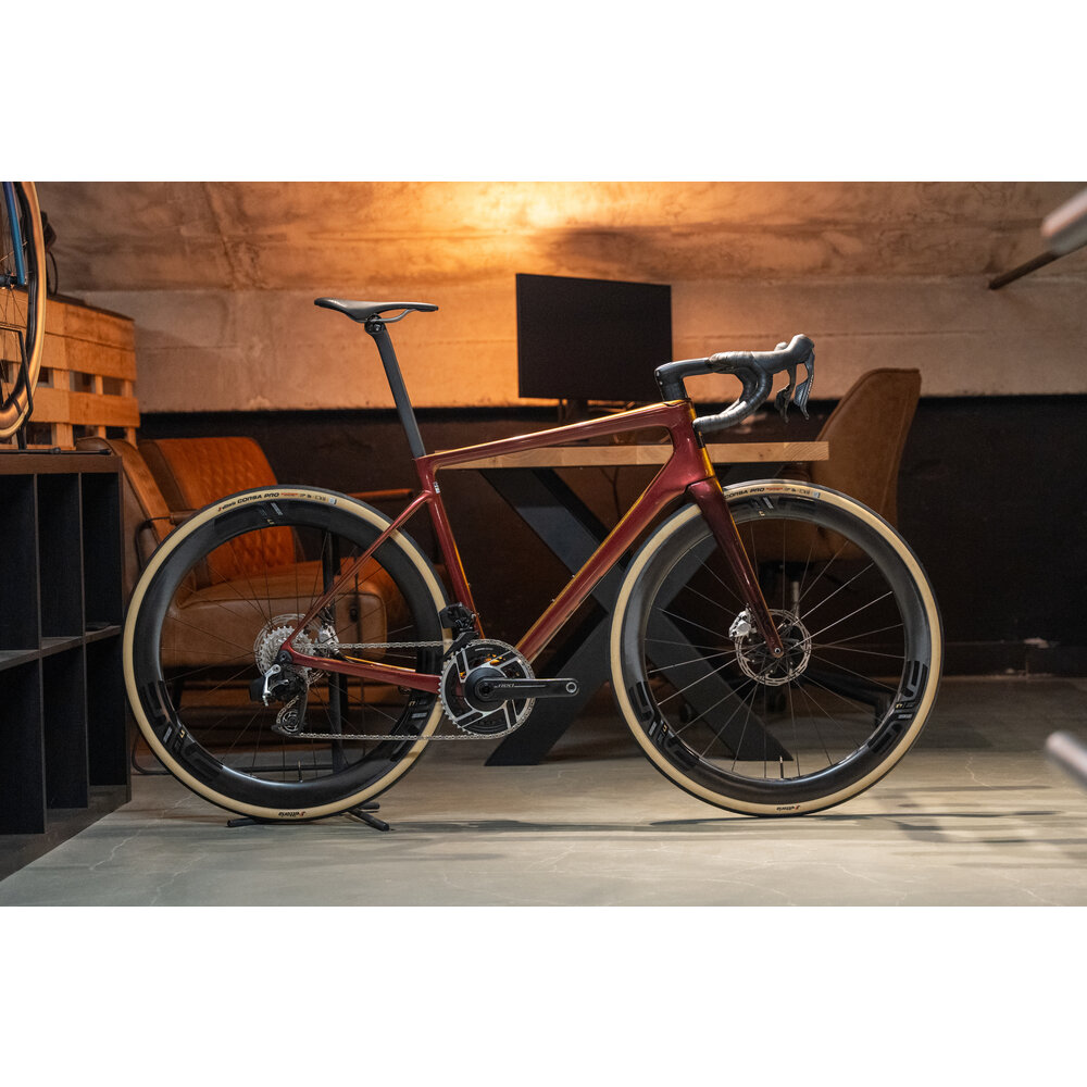 ENVE Melee Sram Red AXS E1 2x12 | BikeSuperior