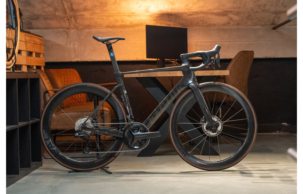 Factor OSTRO VAM Shimano Ultegra Di2 12s