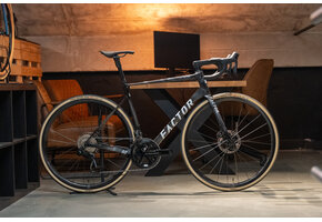 Factor O2 VAM Shimano Dura-Ace Di2 12s