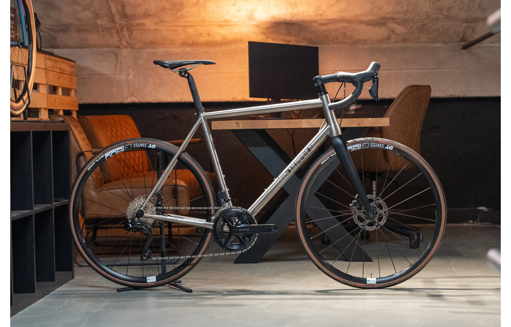 J.Guillem Major Shimano 105 Di2 12s