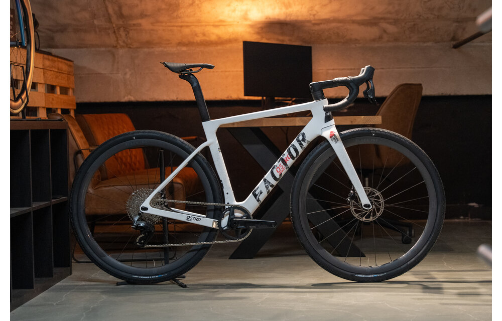 Factor Ostro Gravel Sram Rival XPLR 1x12