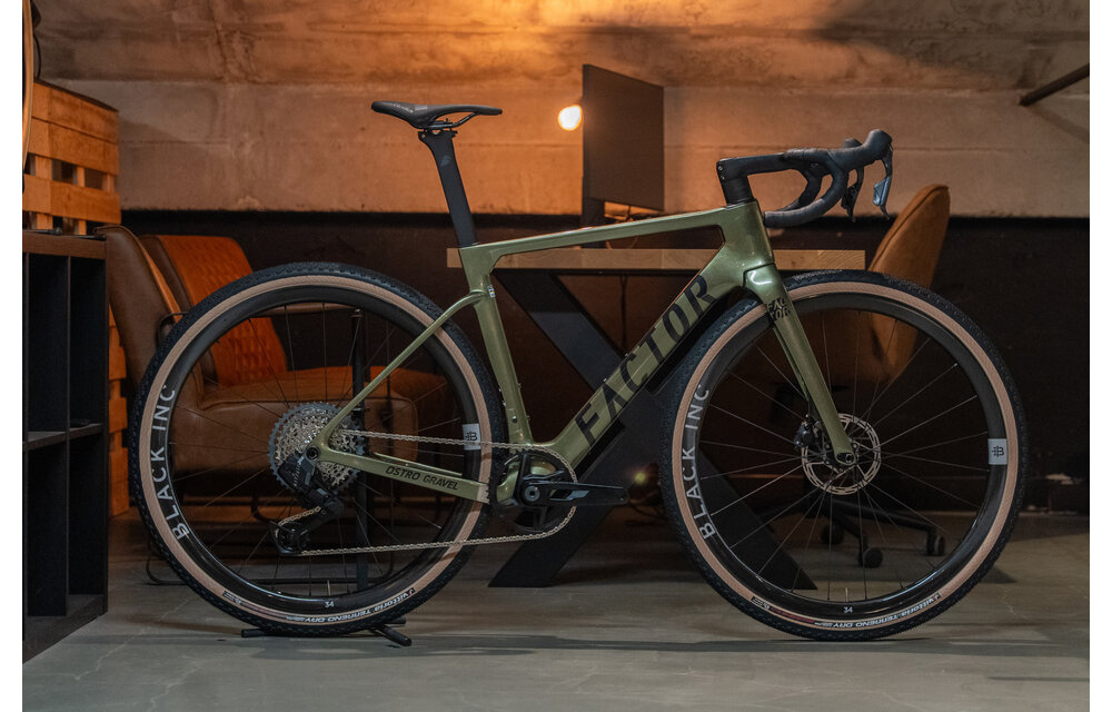 Factor Ostro Gravel Sram Rival E1 AXS XPLR