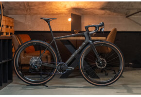 Open U.P.PER. CONCE.PT Sram Force E1 AXS XPLR