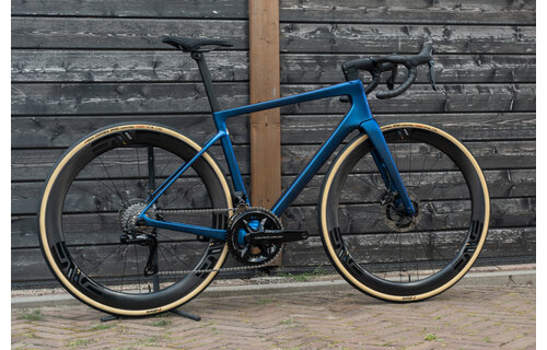 ENVE Melee Aegean Blue Shimano Dura-Ace 2x12