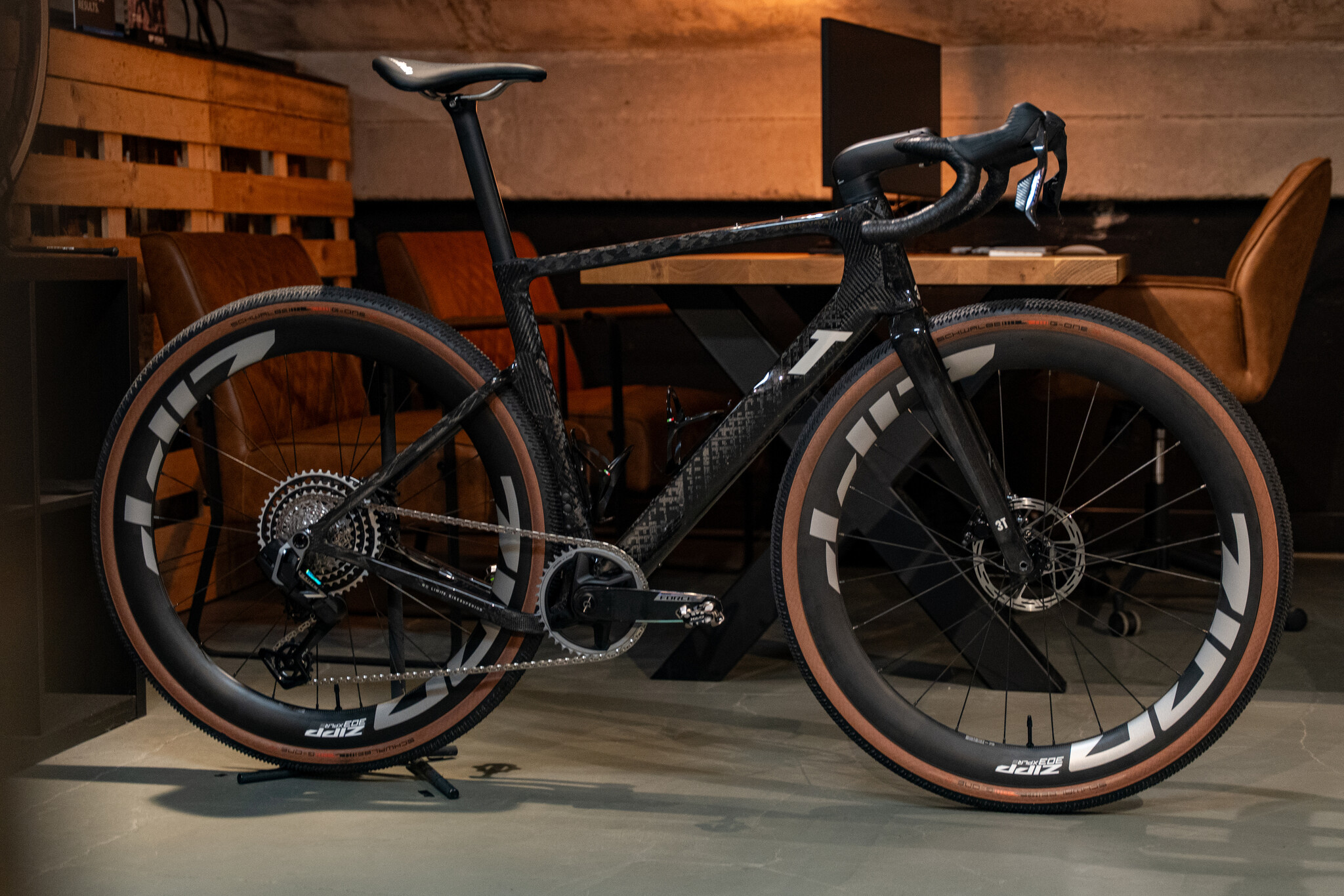 3T No Limits Gloss: Ein Lack mit Geschichte