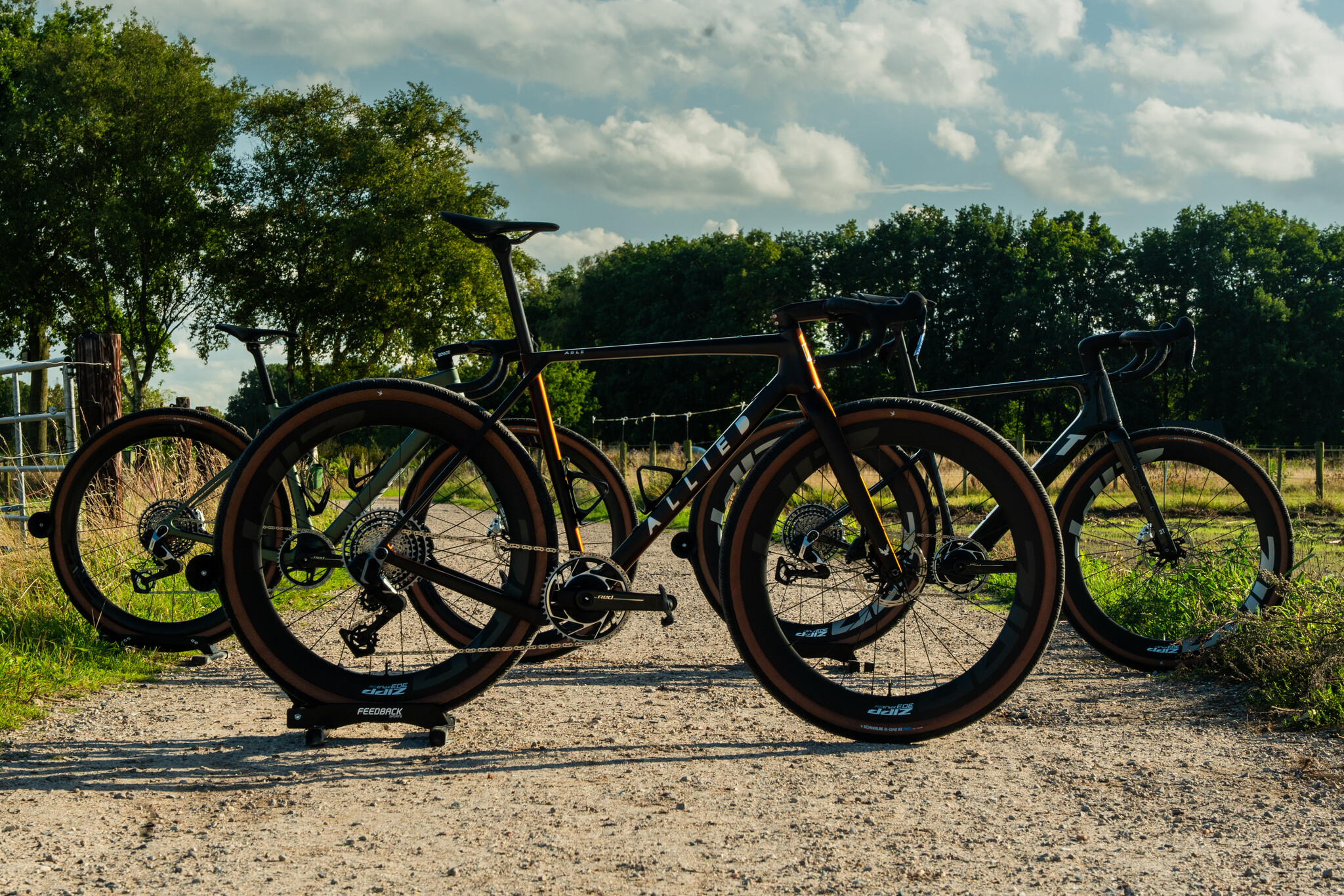 Spannende Rennrad Breite Reifen Ebenbild