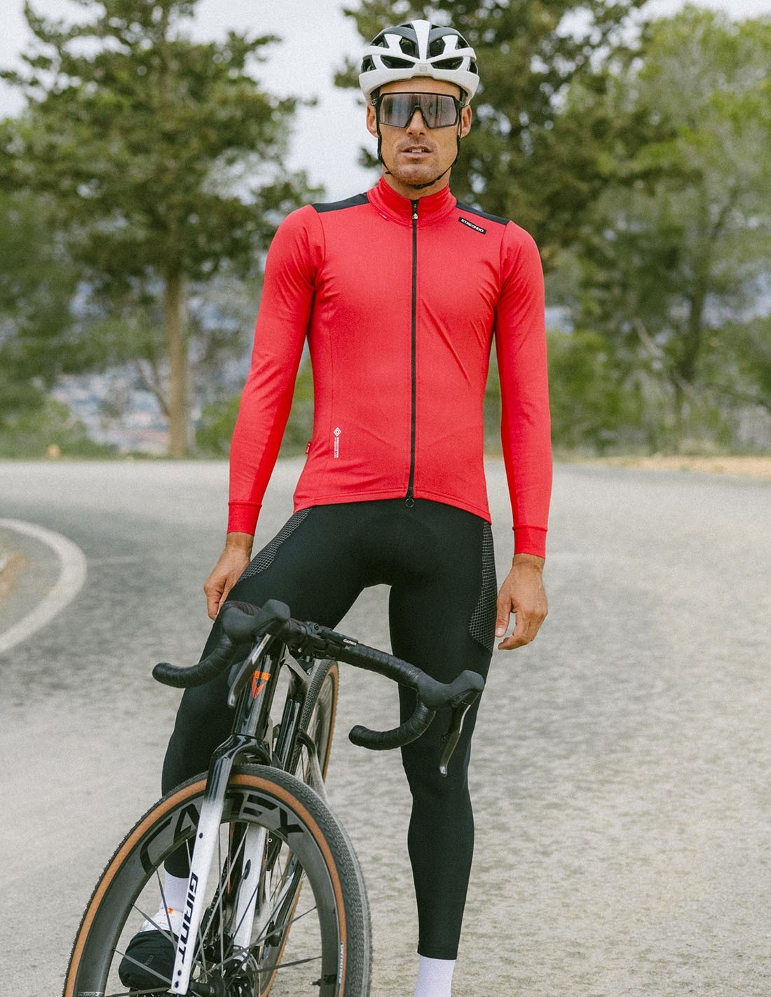 Etxeondo Dena Jack 25/26 - Men - Red/Black