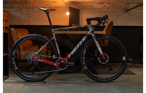 Factor Aluto Force XPLR