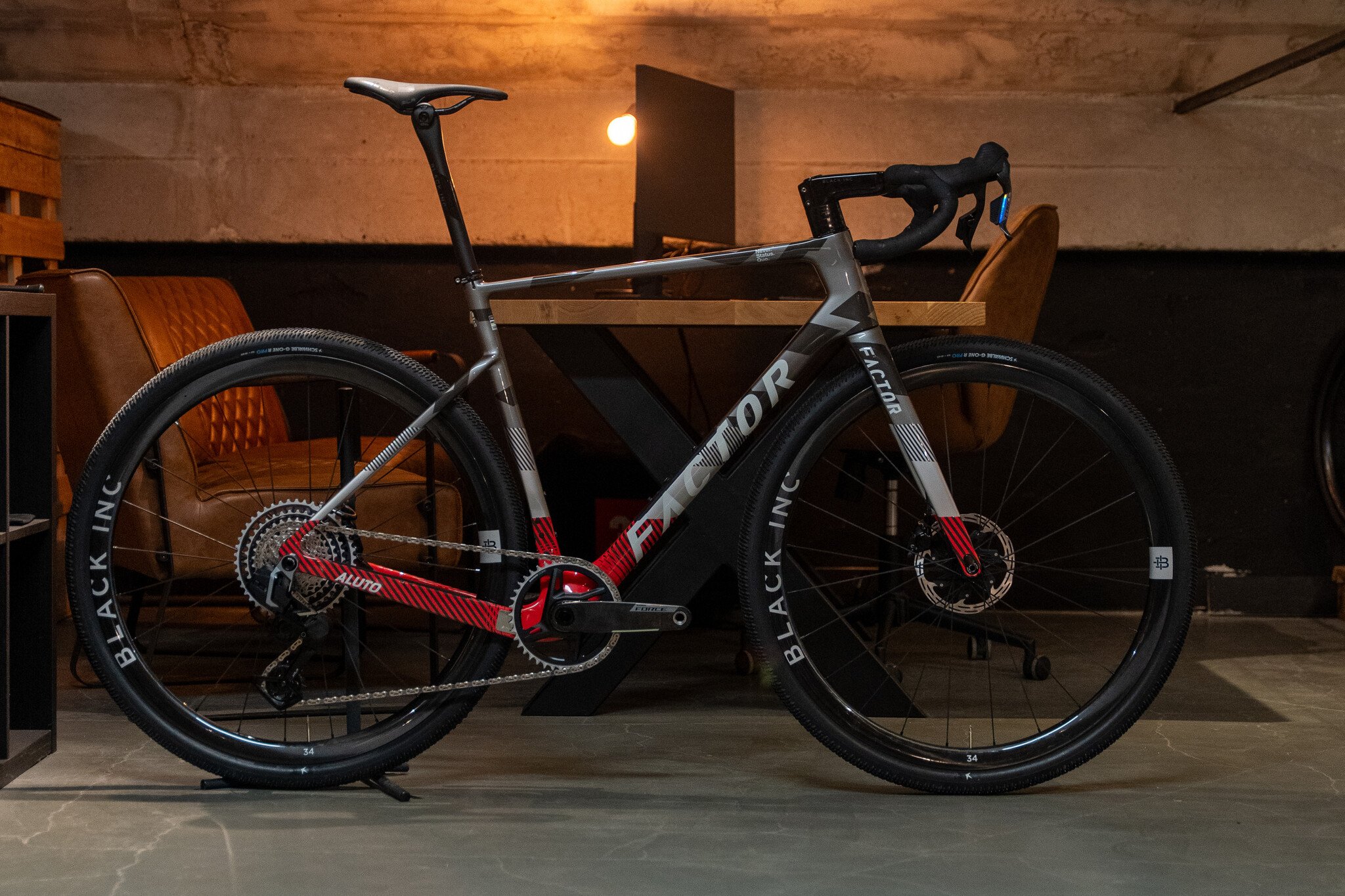 Factor Aluto Force XPLR