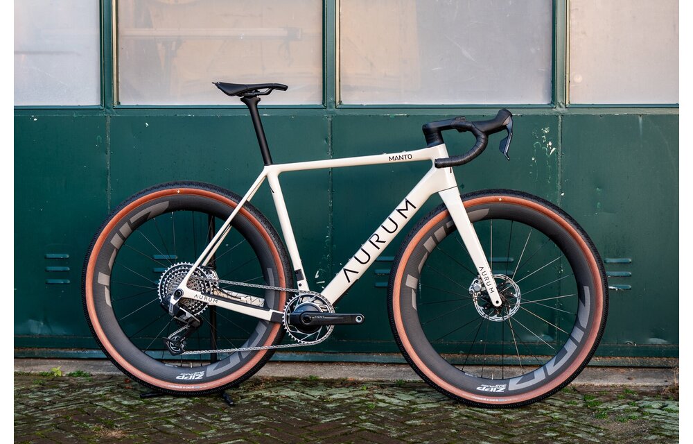Aurum Manto Complete Bike
