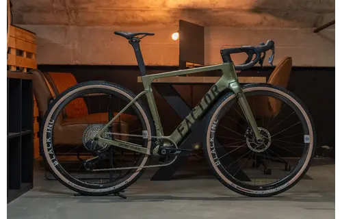 Factor Ostro gravel Complete Bike