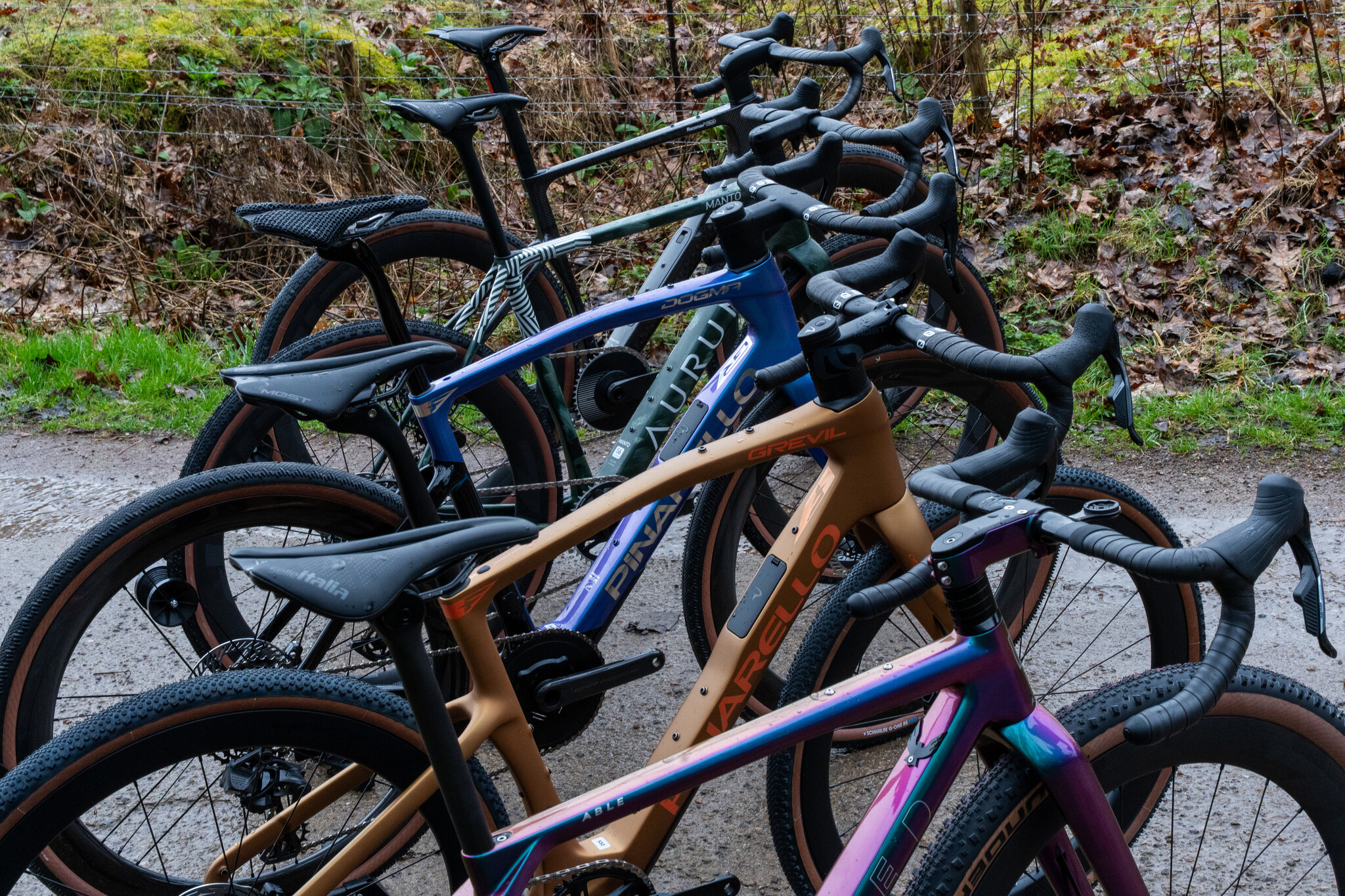 18 High-End Gravelbikes vergeleken