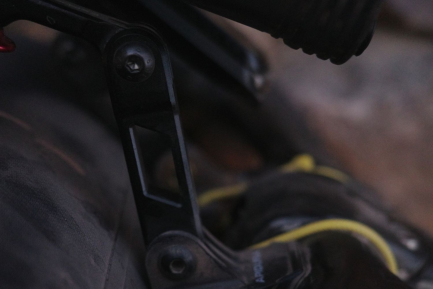 Apidura Expedition Accessory Arm