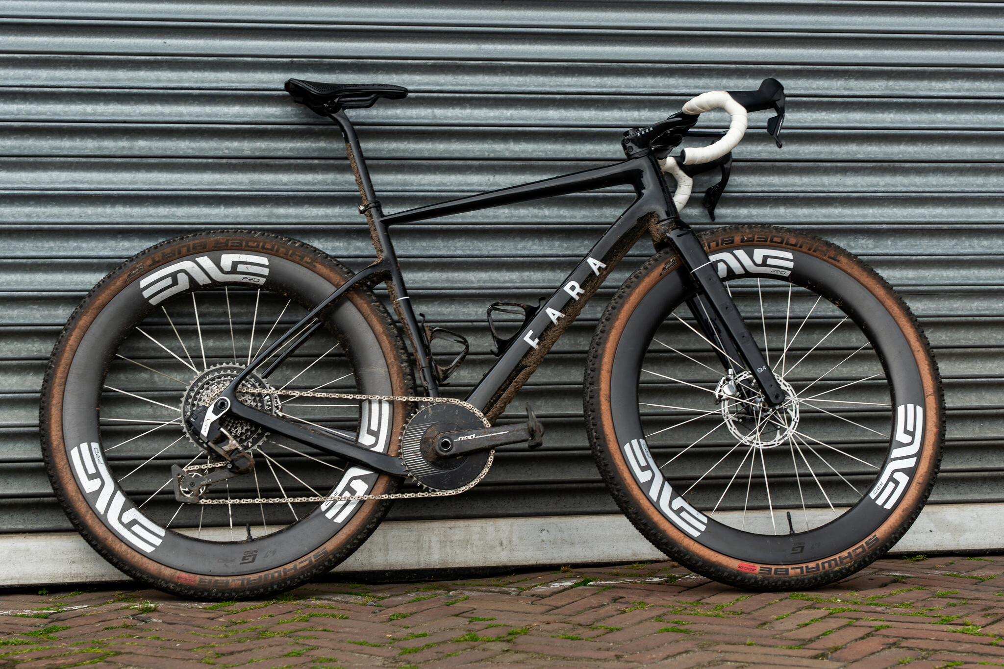 Fara GR4 Complete Bike