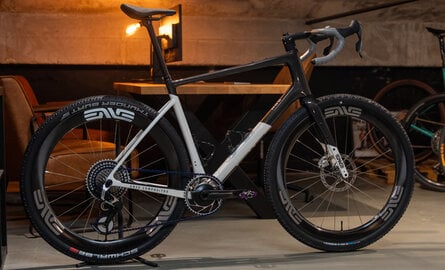Een ENVE MOG custom build die niet kiest tussen snelheid en comfort