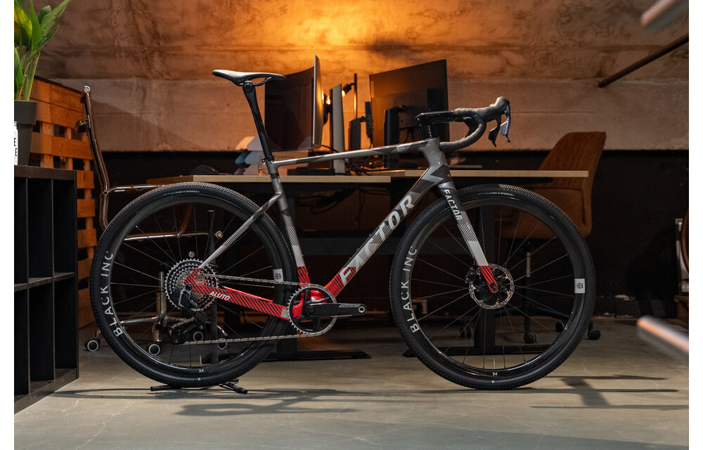 Factor Aluto Sram Force E1 XPLR 1x13§