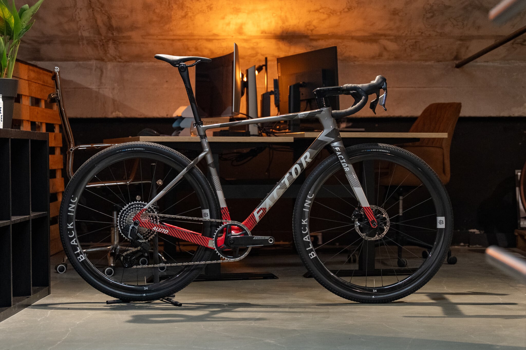 Factor Aluto Sram Force E1 XPLR 1x13§