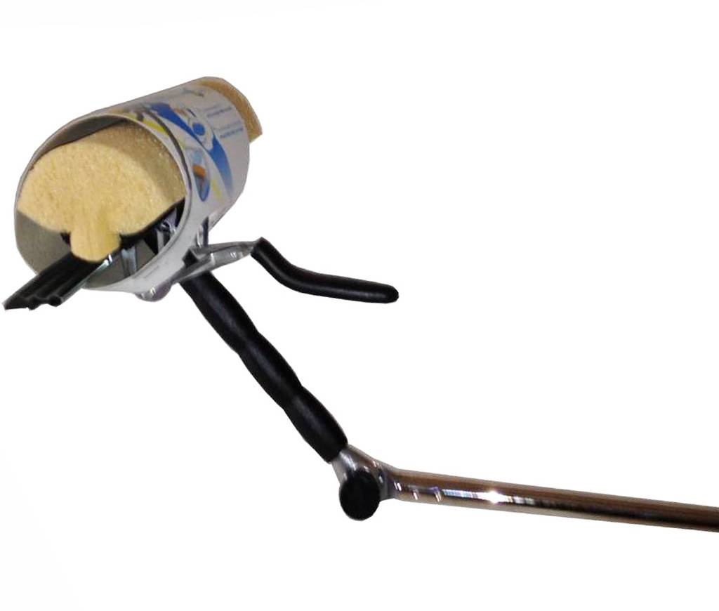 Raamwasser met spons en aftrekker telescoopsteel