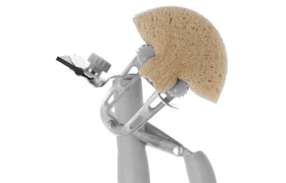 Raamwasser met spons en aftrekker telescoopsteel