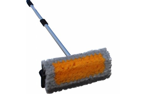 Professionele autowasborstel met waterdoorlatende steel 150 cm.