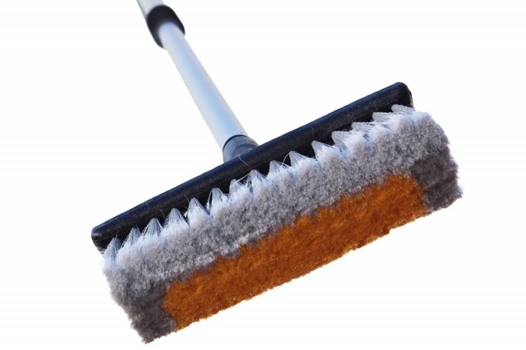 Professionele autowasborstel met waterdoorlatende steel 150 cm.