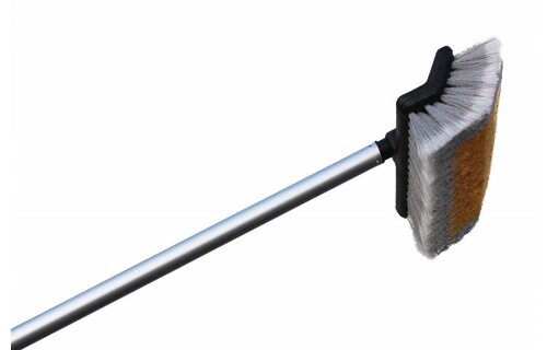 Professionele autowasborstel met waterdoorlatende steel 150 cm.