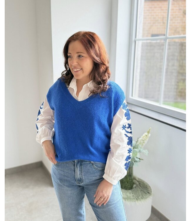 Blouse White Blue Flower Broderie