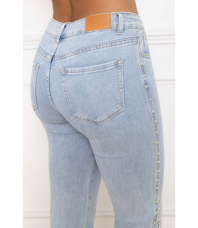 Flared Jeans Studs
