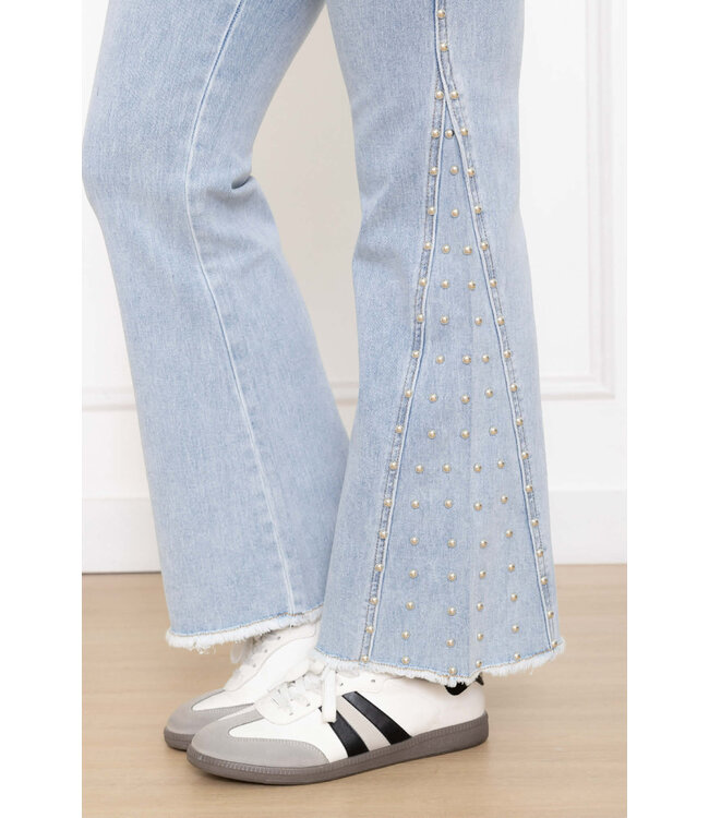 Flared Jeans Studs