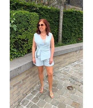 Short Amalia