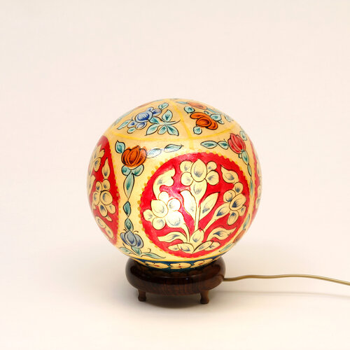 Bunte Tischlampe oder Stehlampe Bunte Tischlampe oder Stehlampe