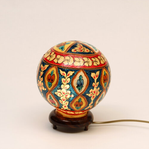 Tischlampe oder Stehlampe Tischlampe oder Stehlampe