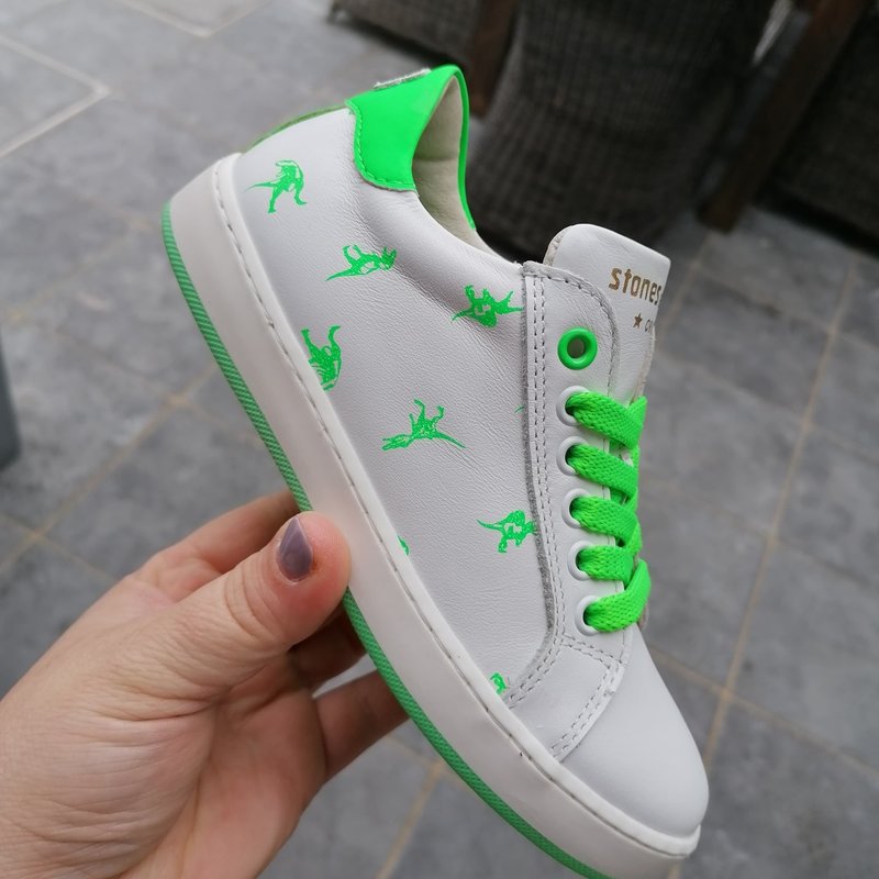 Sneaker wit met fluo groene dino's