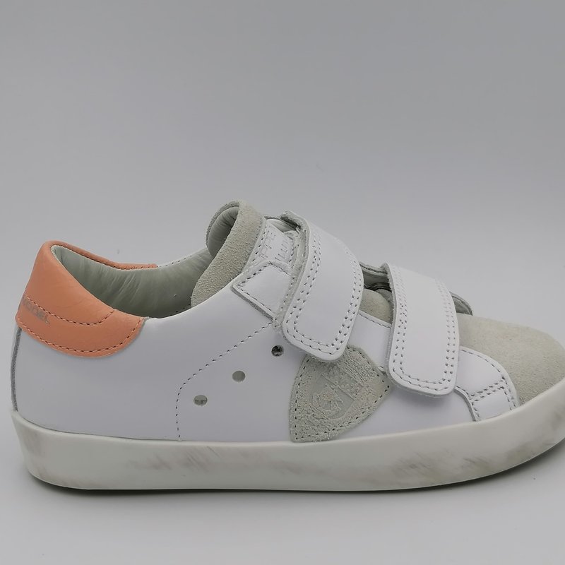 Sneaker met plakkers zalm