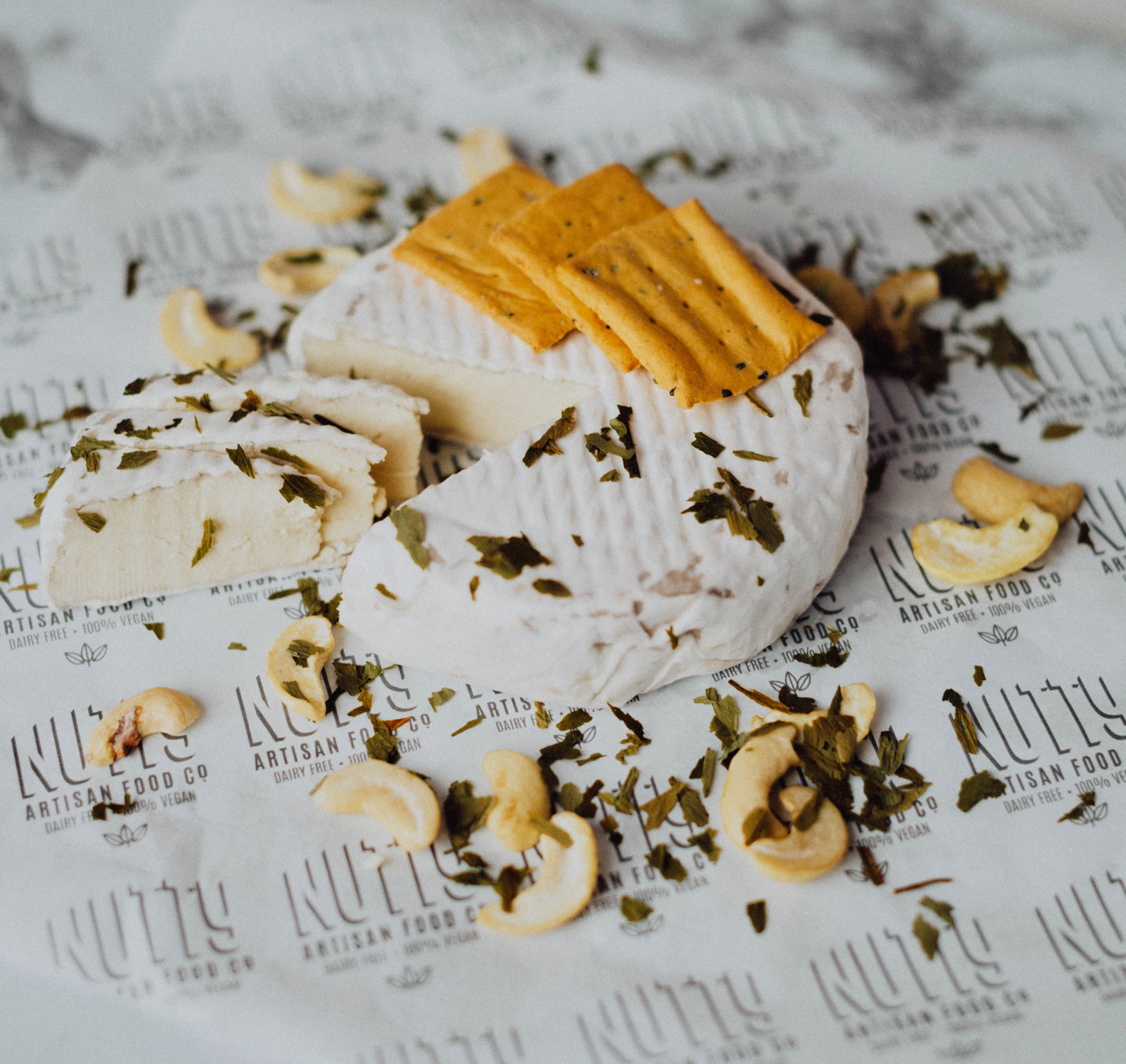 NUTTY [V] Vegan Camembert Cheese - Simply White T.H.T 21.07.2023