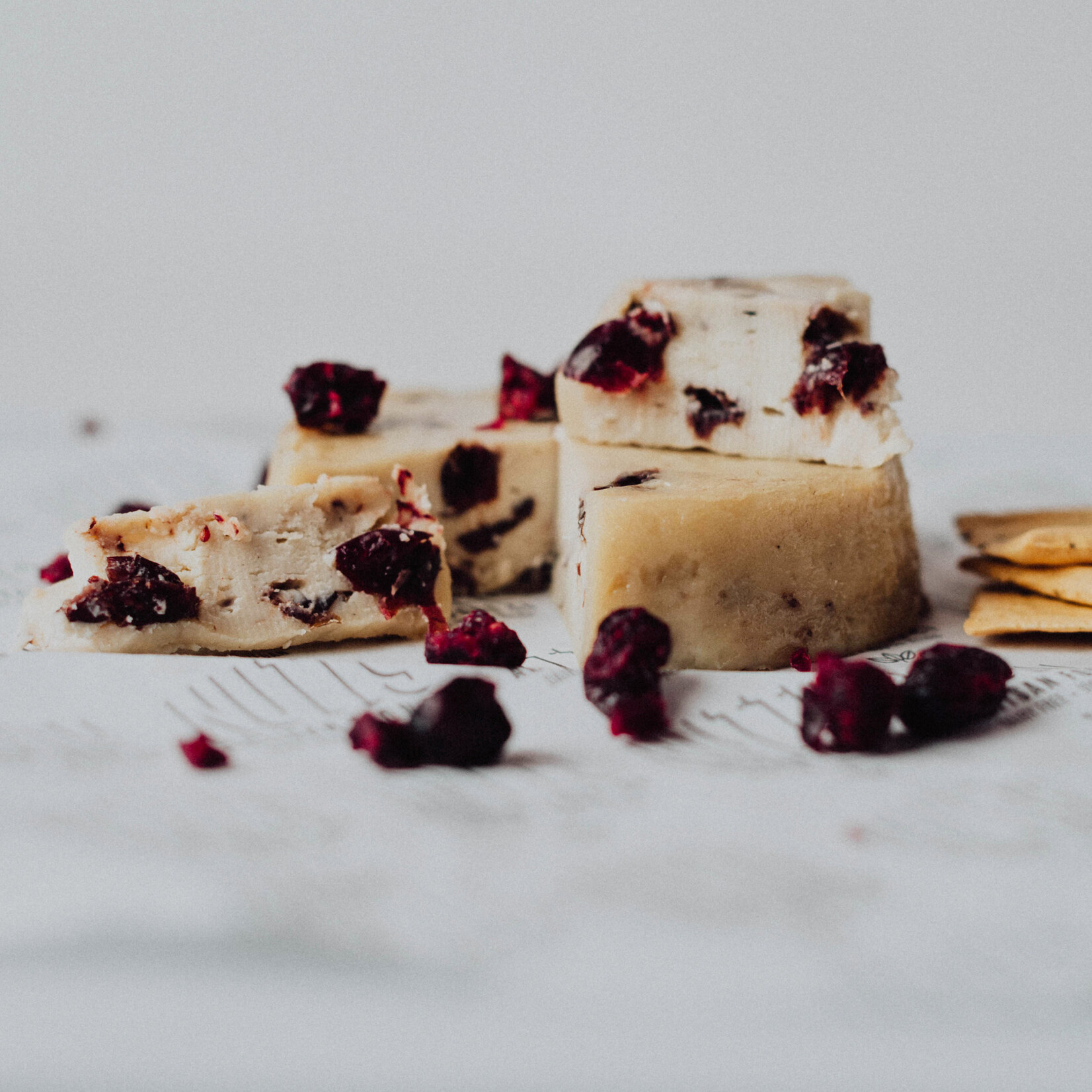 NUTTY Nutty Vegan Semi-Cured Cheese with Cranberries