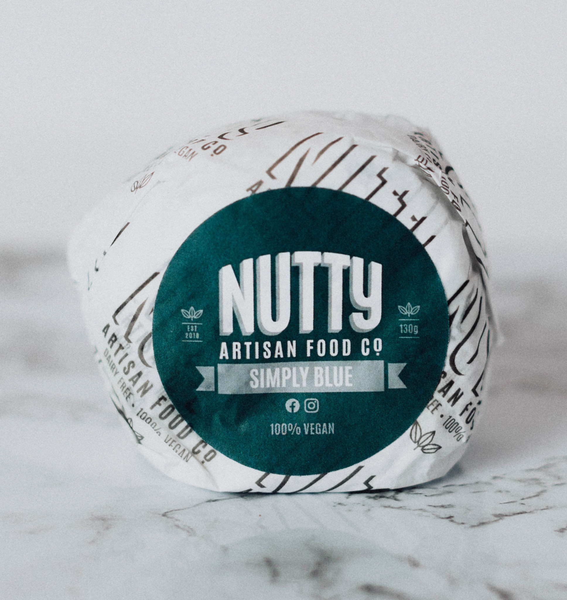 NUTTY [V] Simply Blue Vegan Cheese B.B.D 20.05.2024