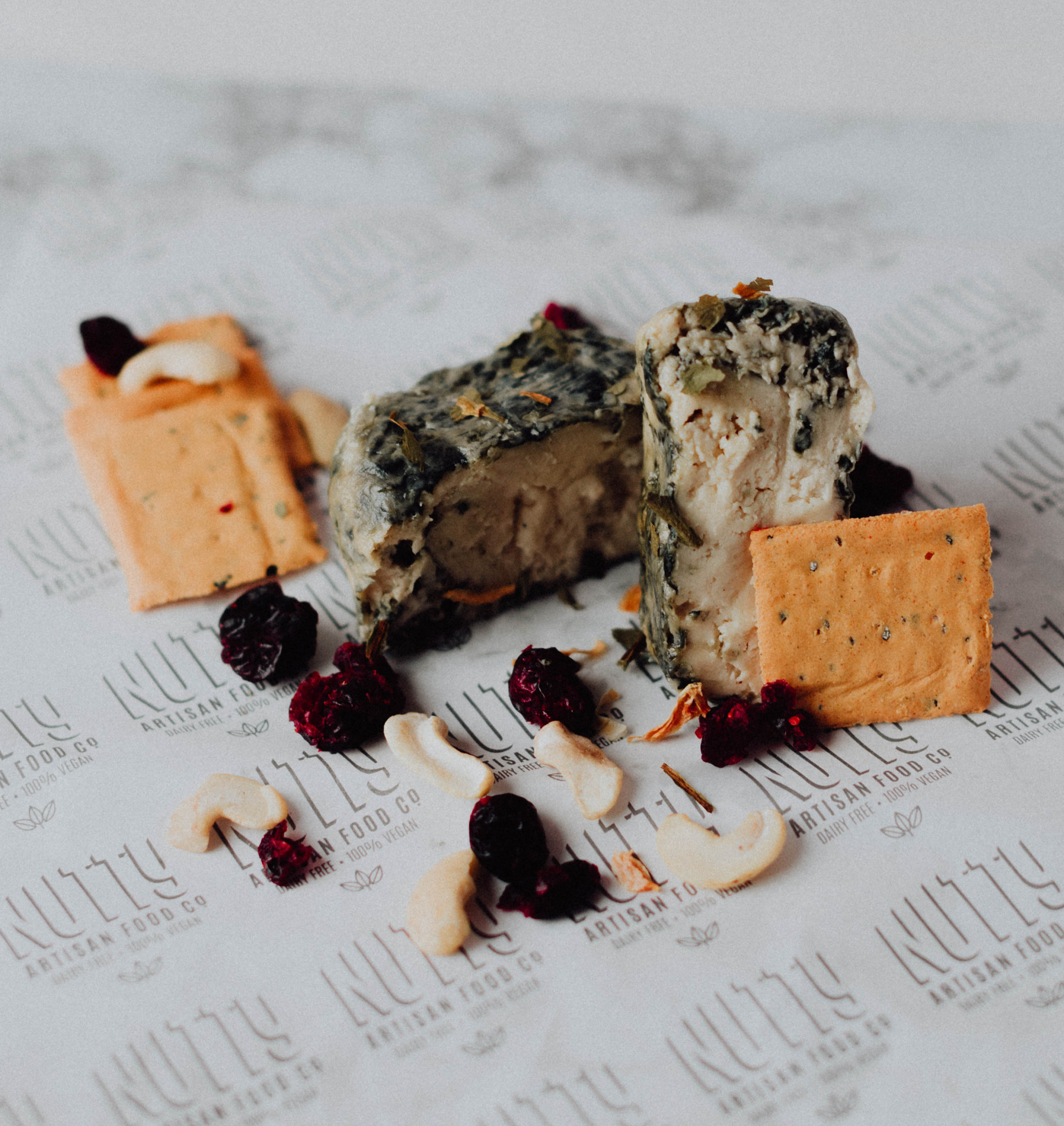 NUTTY [V] Simply Blue Vegan Cheese B.B.D 20.05.2024