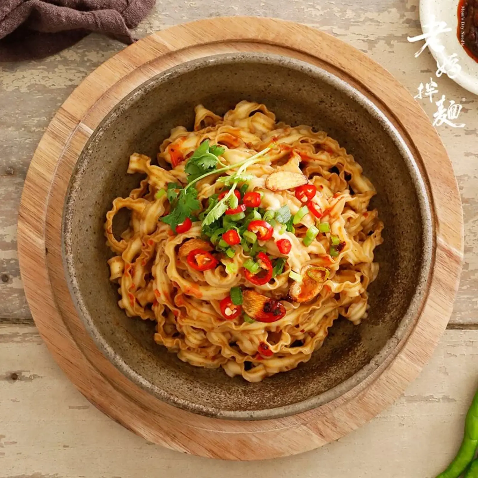 MOMS DRY NOODLE Mom's Dry Noodle Sichuan Spicy