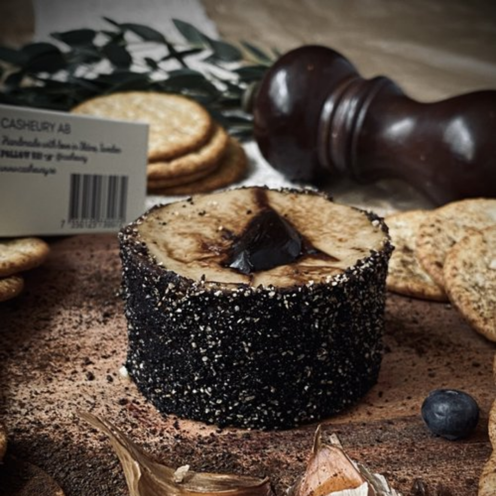 Casheury Casheury Bio Vegan Black Garlic Aged Cheese