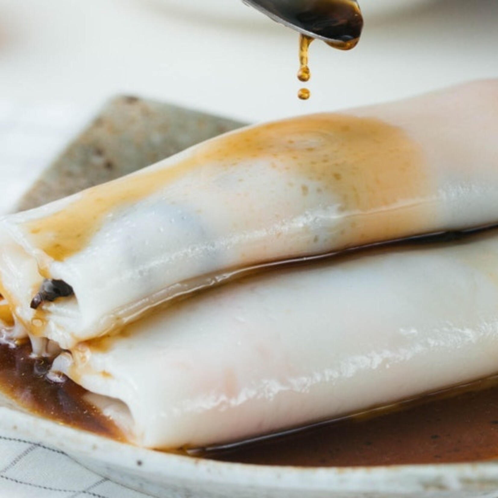 VegiBowl Vegan Dim Sum Rice Roll - Soy Sauce